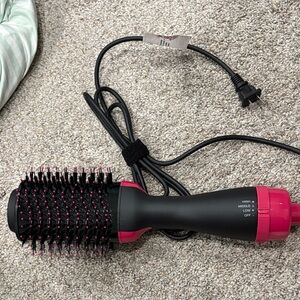 Black and Pink Hair Styler